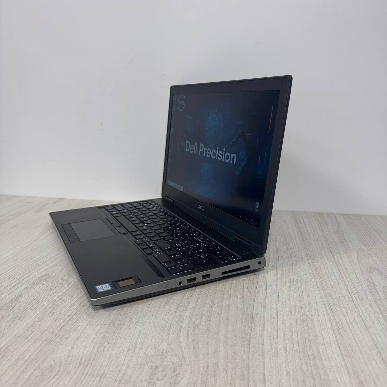 Dell Presicion 7540 T2000 SSD 256GB - фото 5