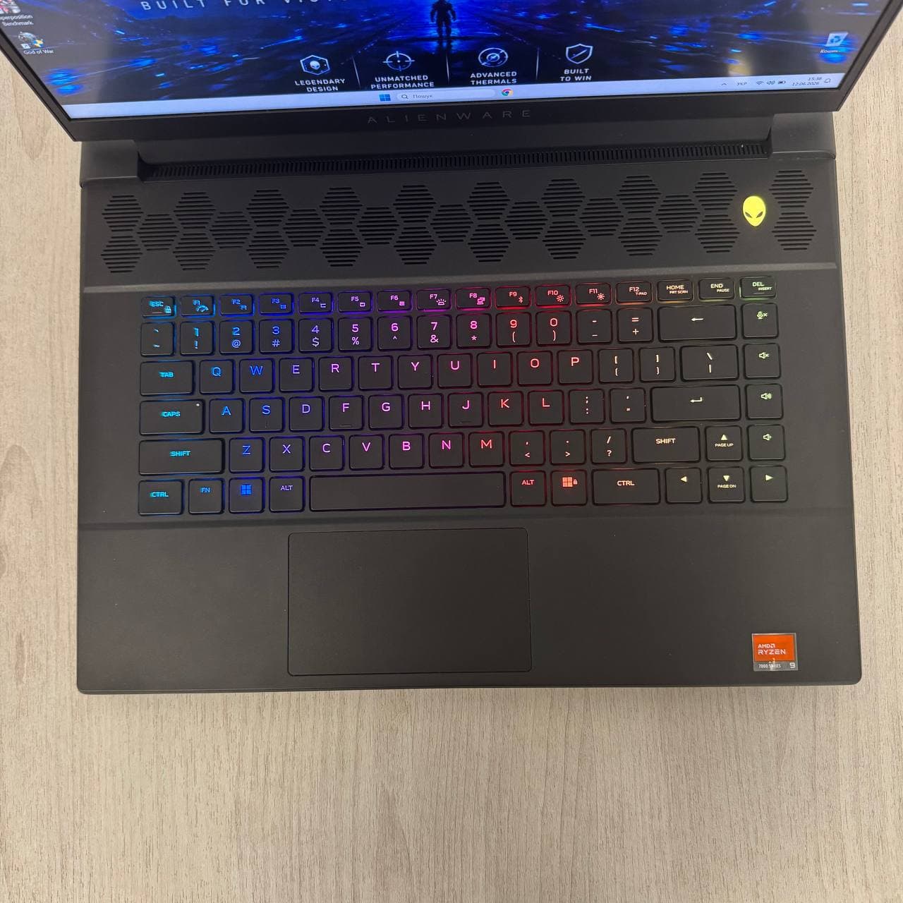 Dell Alienware m16 R1 BOX - фото 2