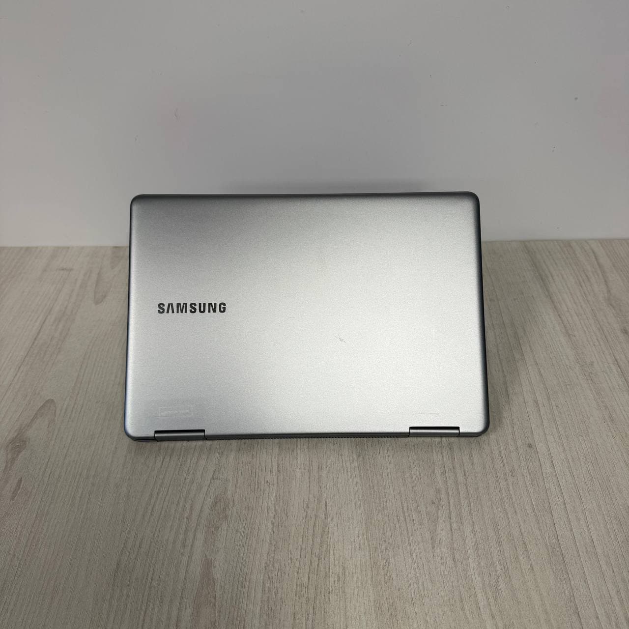 Samsung NP940X5N-X02US x360 Touch - фото 7
