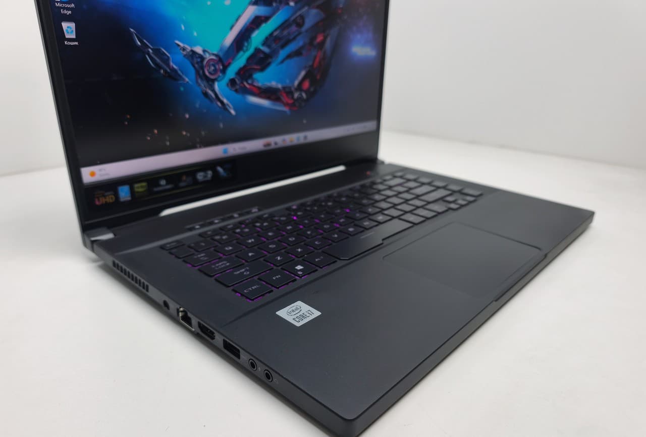 Asus Rog Zephyrus M15 15.6 4K Corei7-10750H 16/1TB RTX 2060 6GB
