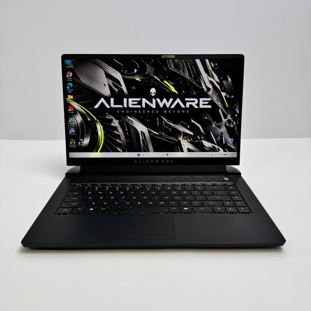 Dell Alienware m15 R5 15.6" FHD 360Hz Ryzen 9 5900HX 16/512 RTX 3070 8GB