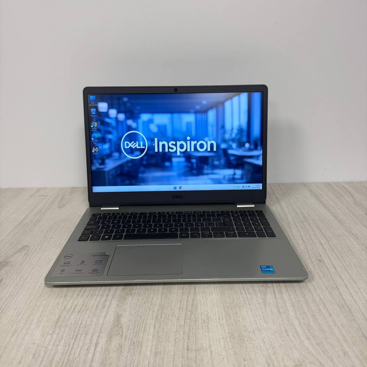 Dell Inspiron 3501 - фото 1