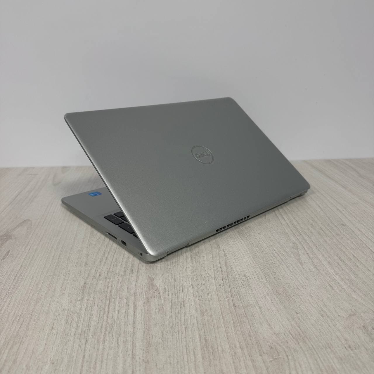 Dell Inspiron 3501 - фото 6