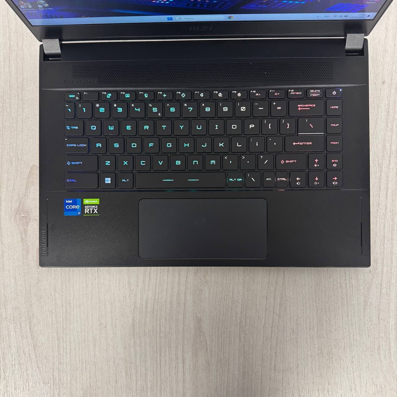 MSI Creator 15 A11UH - фото 2