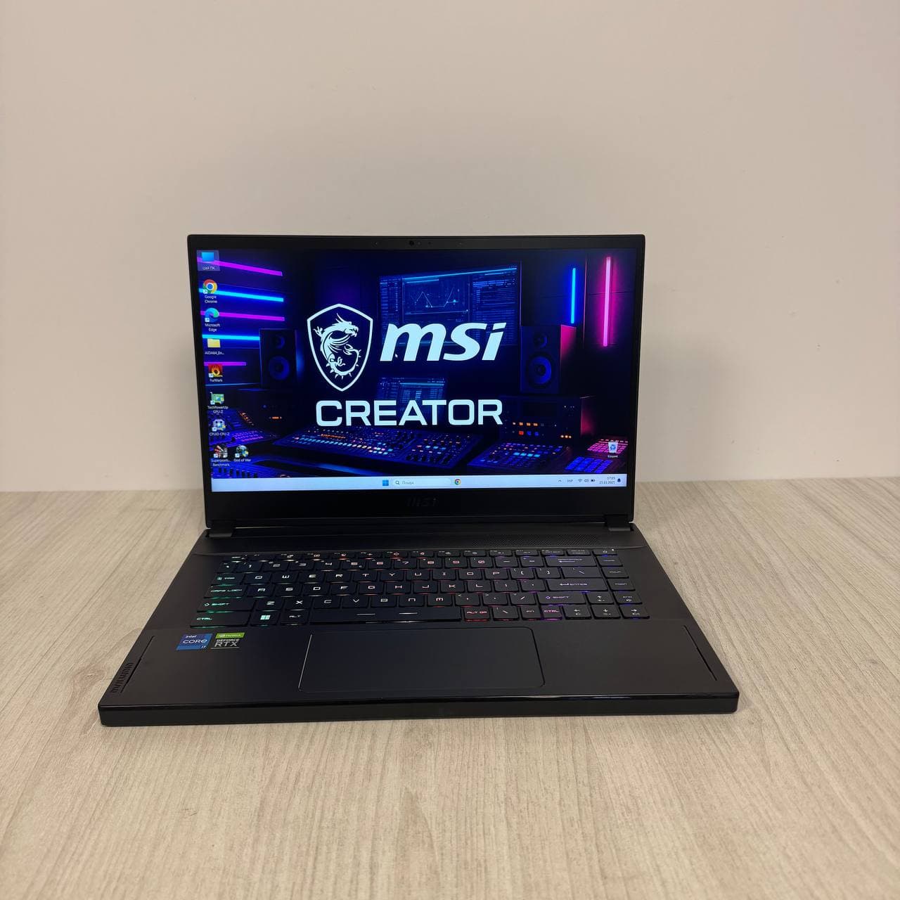 MSI Creator 15 A11UH - фото 1