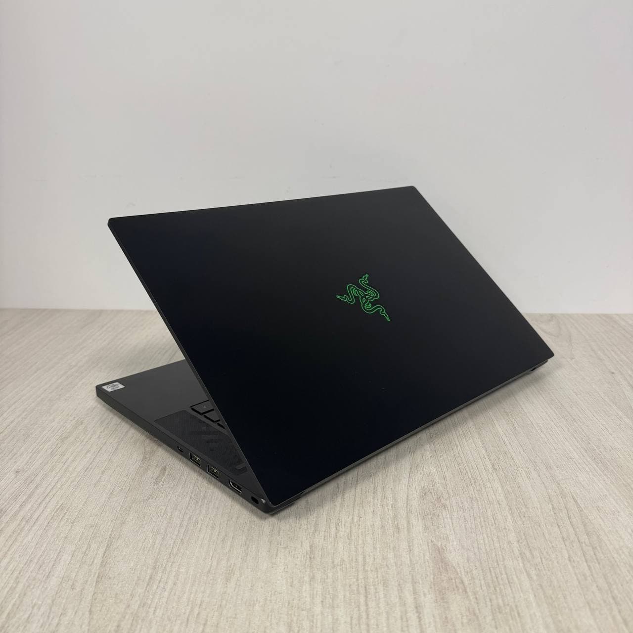 Razer Blade 15 RZ09-0369 - фото 4