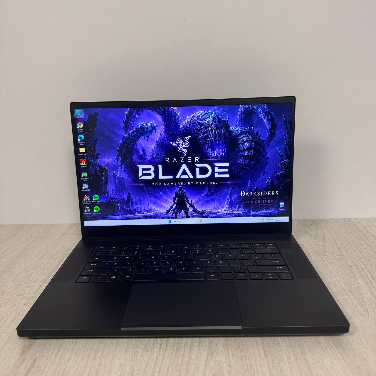 Razer Blade 15 RZ09-0410 - фото 1