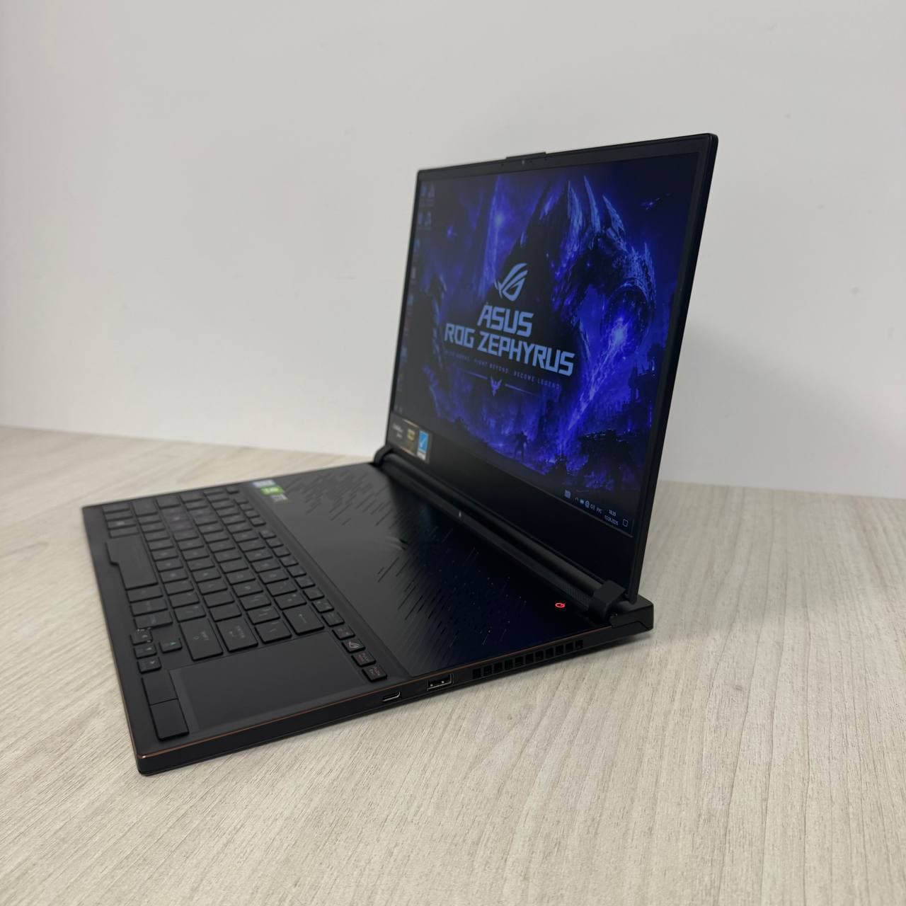 Asus ROG Zephyrus S15 GX531GW - фото 4
