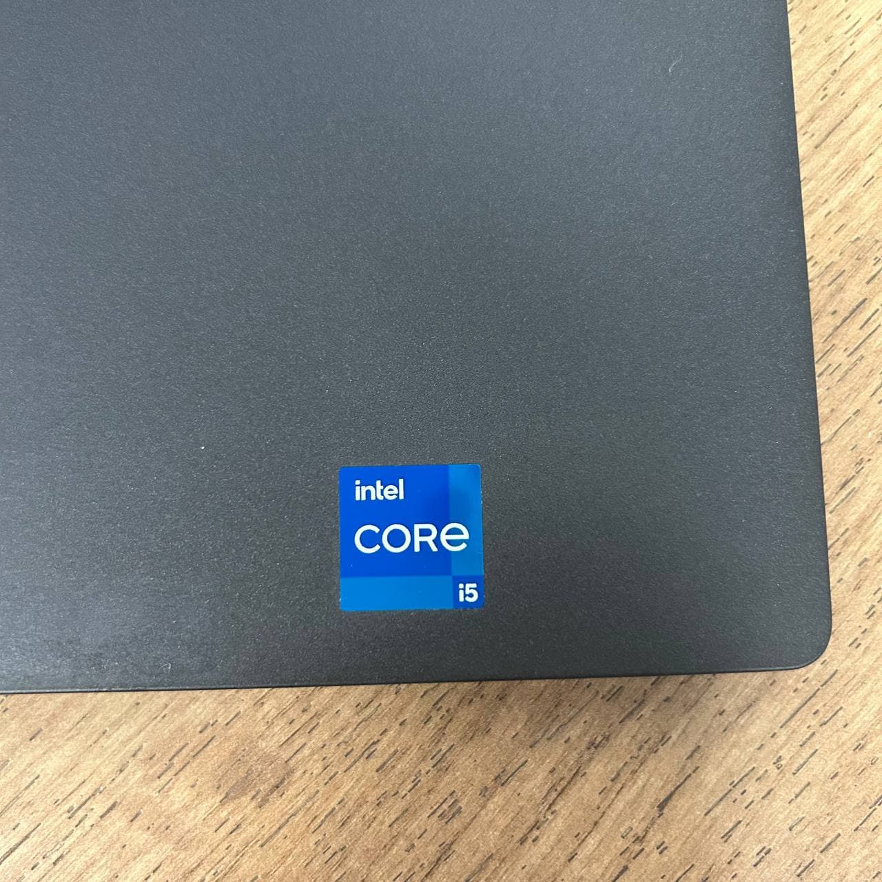 Dell Latitude 7520 - фото 2