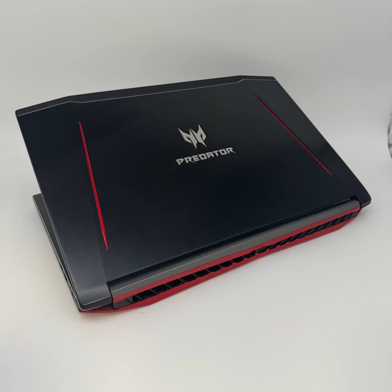 Acer Predator Helios 300 G3-571 SSD 512GB 15.6" Core i7-7700HQ 16/512 GTX 1060 6GB - фото 4