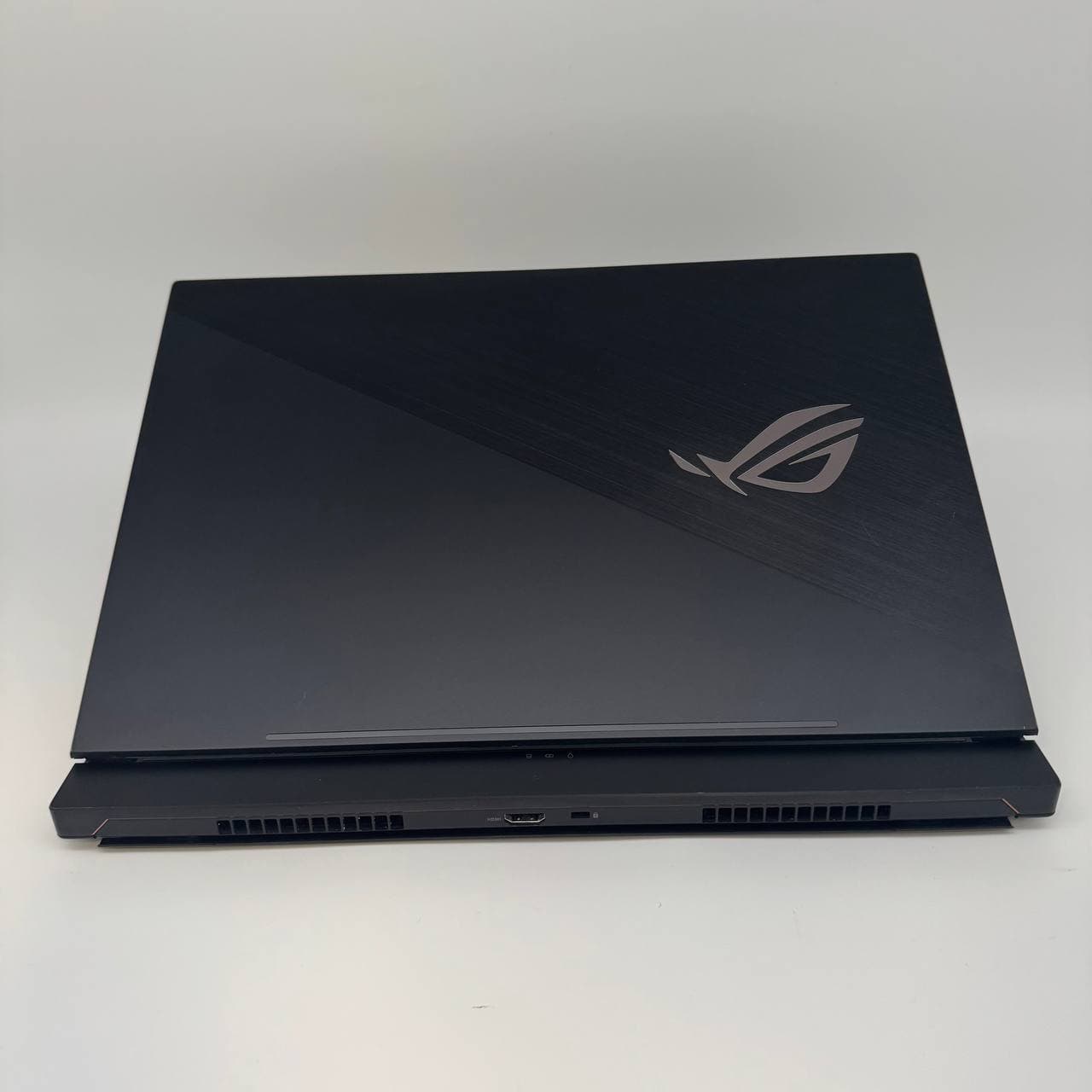 Asus ROG Zephyrus S15 GX531GX 15.6" 165Hz Core i9-9980HK 24/1024 RTX 2080 8GB - фото 5