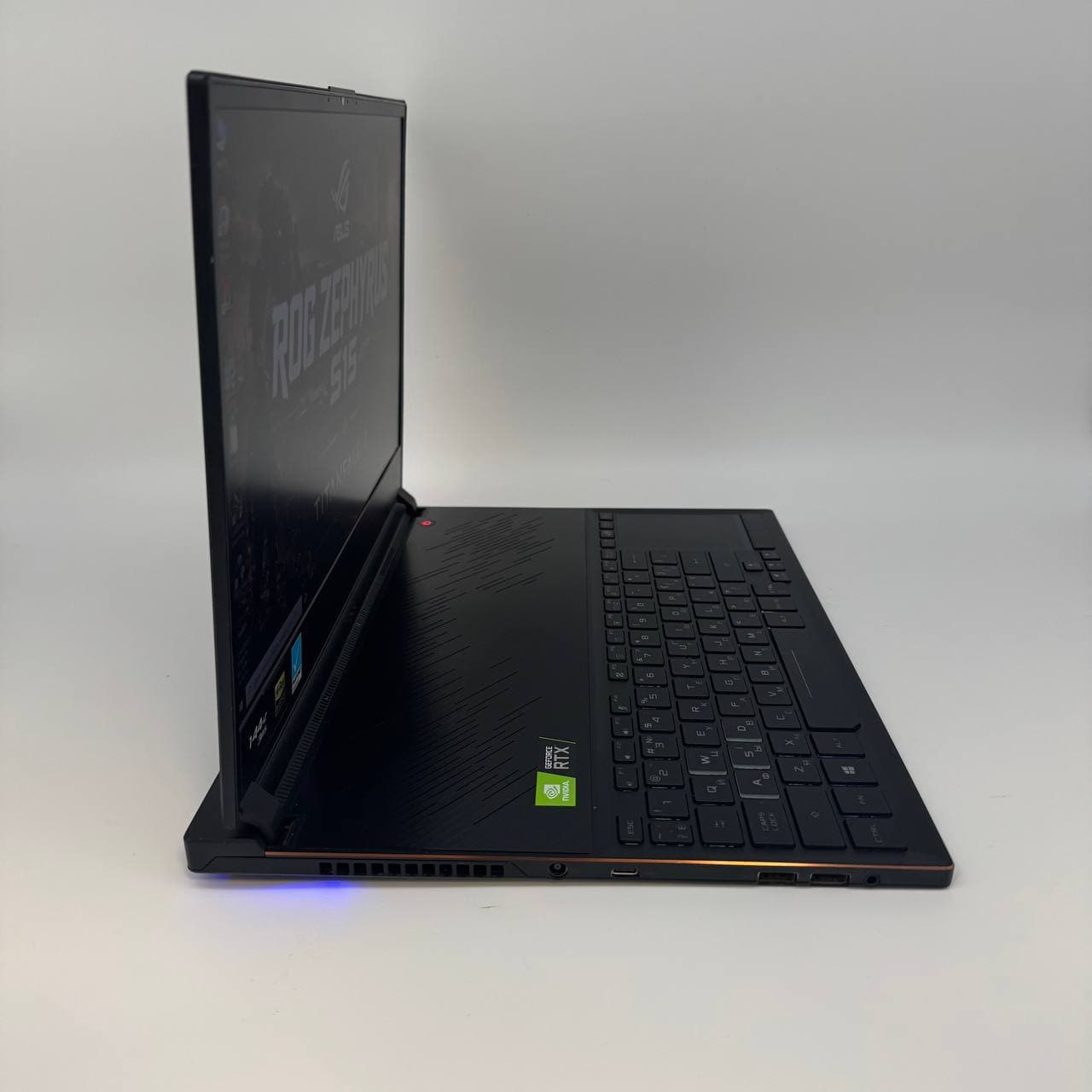 Asus ROG Zephyrus S15 GX531GX 15.6" 165Hz Core i9-9980HK 24/1024 RTX 2080 8GB - фото 3