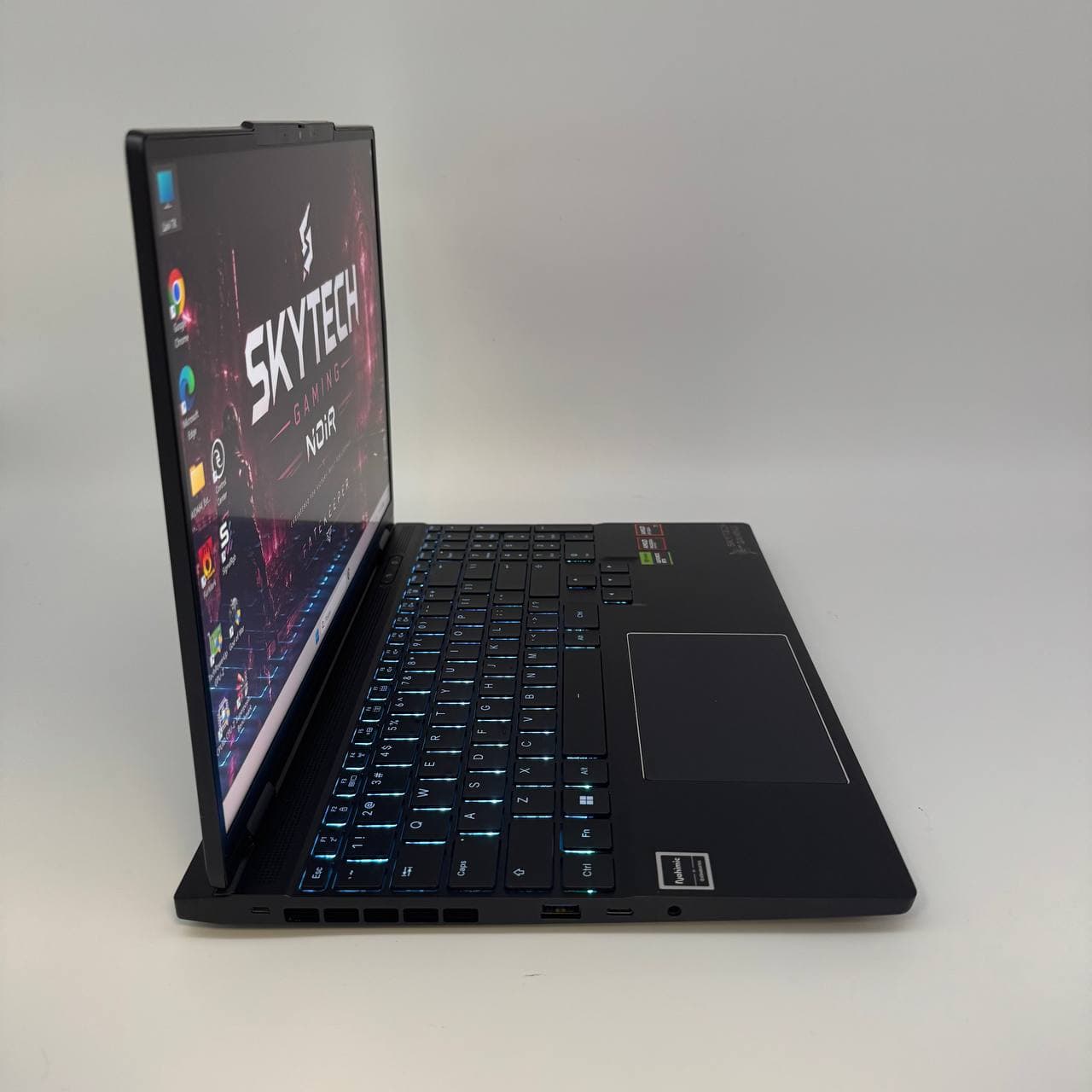 Skytech Gaming ST-NOIR-0005 15.6" 240Hz Ryzen 7 8845HS 16/512 RTX 4070 8GB - фото 4