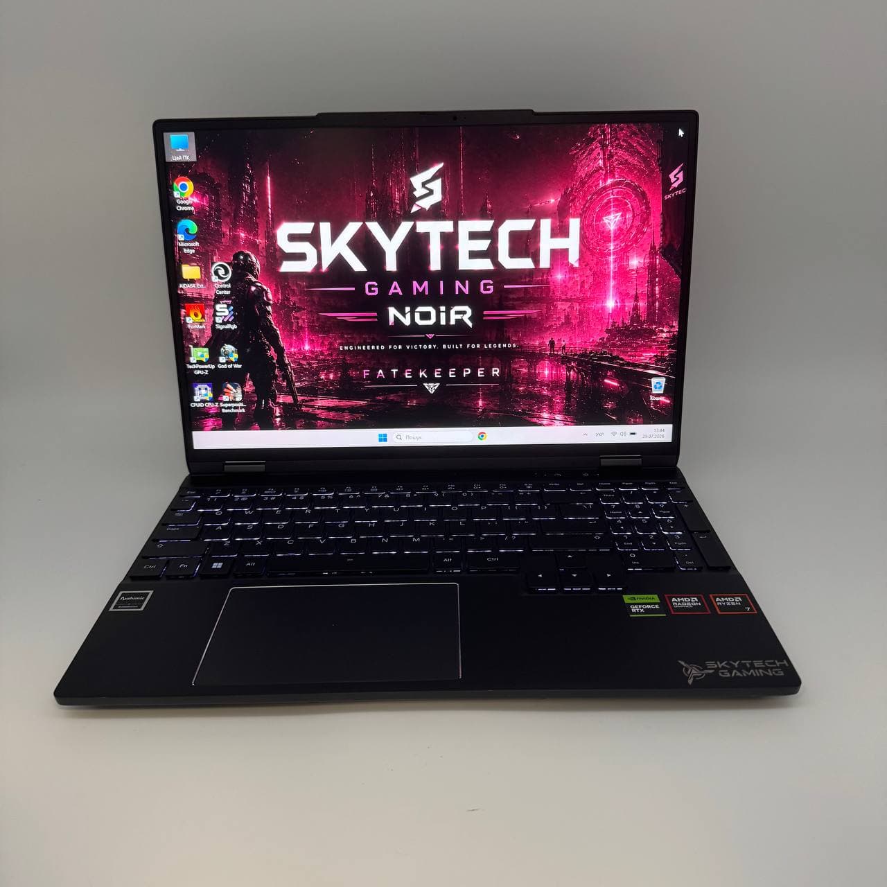 Skytech Gaming ST-NOIR-0005 15.6" 240Hz Ryzen 7 8845HS 16/512 RTX 4070 8GB - фото 1