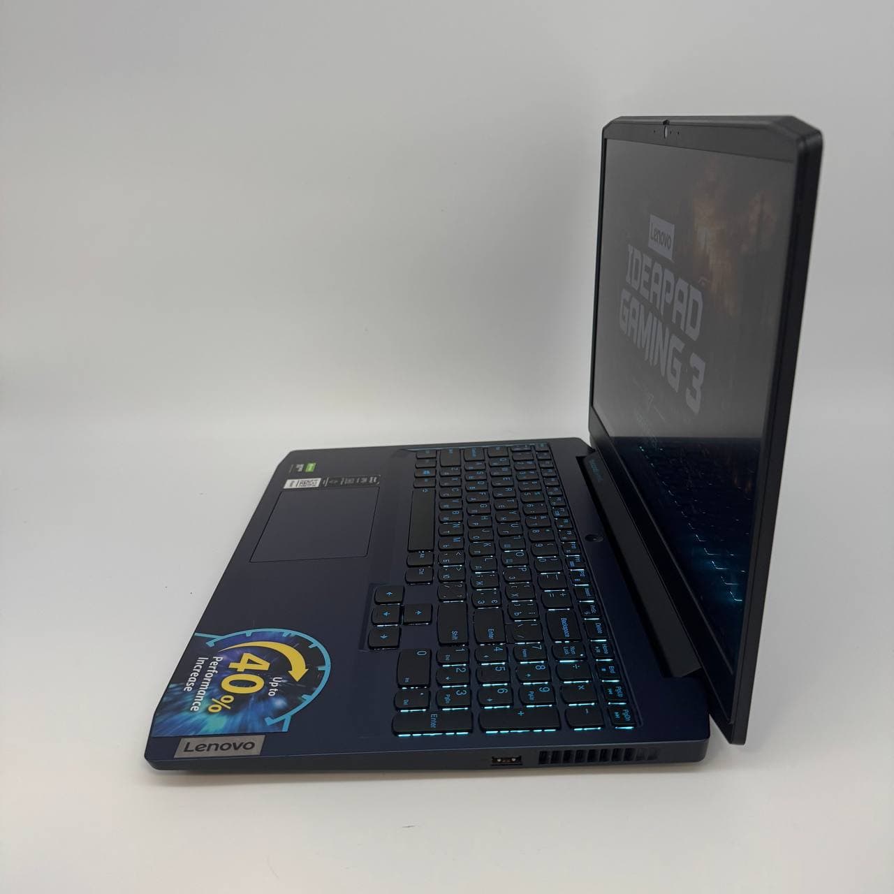 Lenovo IdeaPad Gaming 3 15IMH05 15.6" i5-10300H 8/256 GTX 1650 Ti 4GB - фото 3