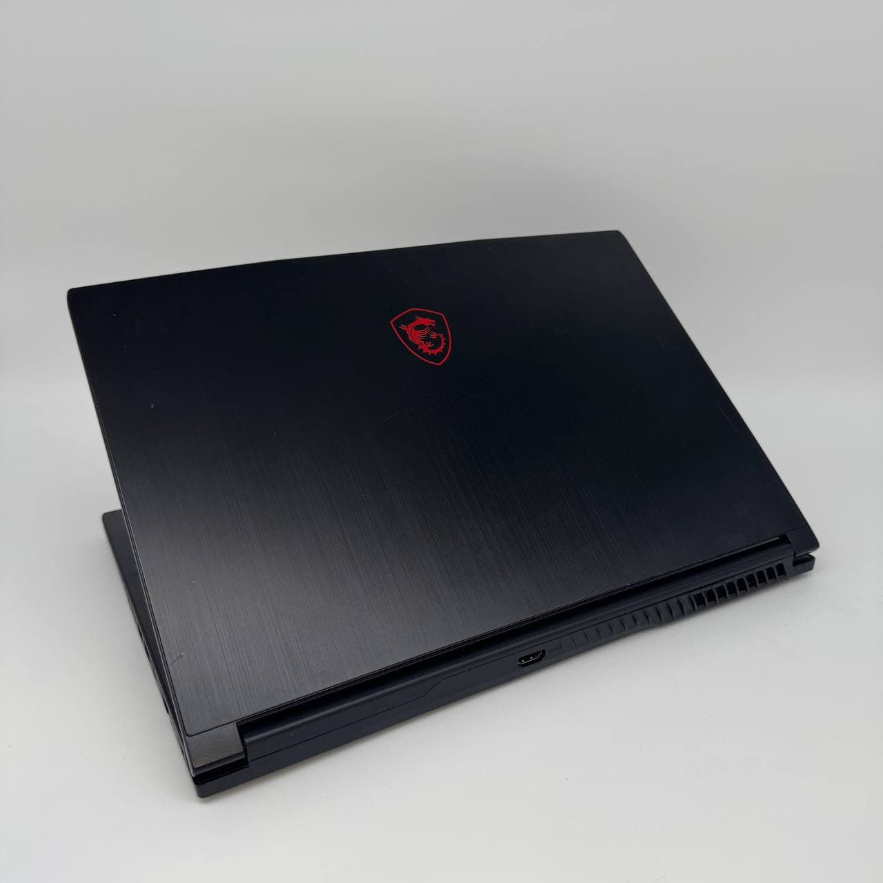 MSI Thin GF63 11UC 15.6" 144Hz Core i5-11400H 8/256 RTX 3050 4GB - фото 4