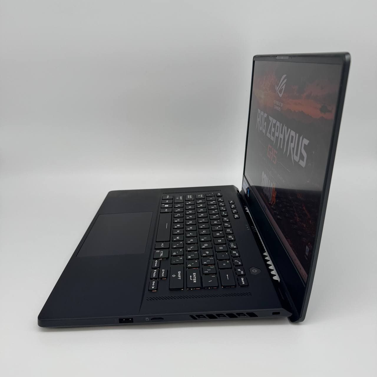 Asus ROG Zephyrus G15 GA503RM 15.6" 165Hz Ryzen 9 6900HS 16/512 RTX 3060 6GB - фото 3