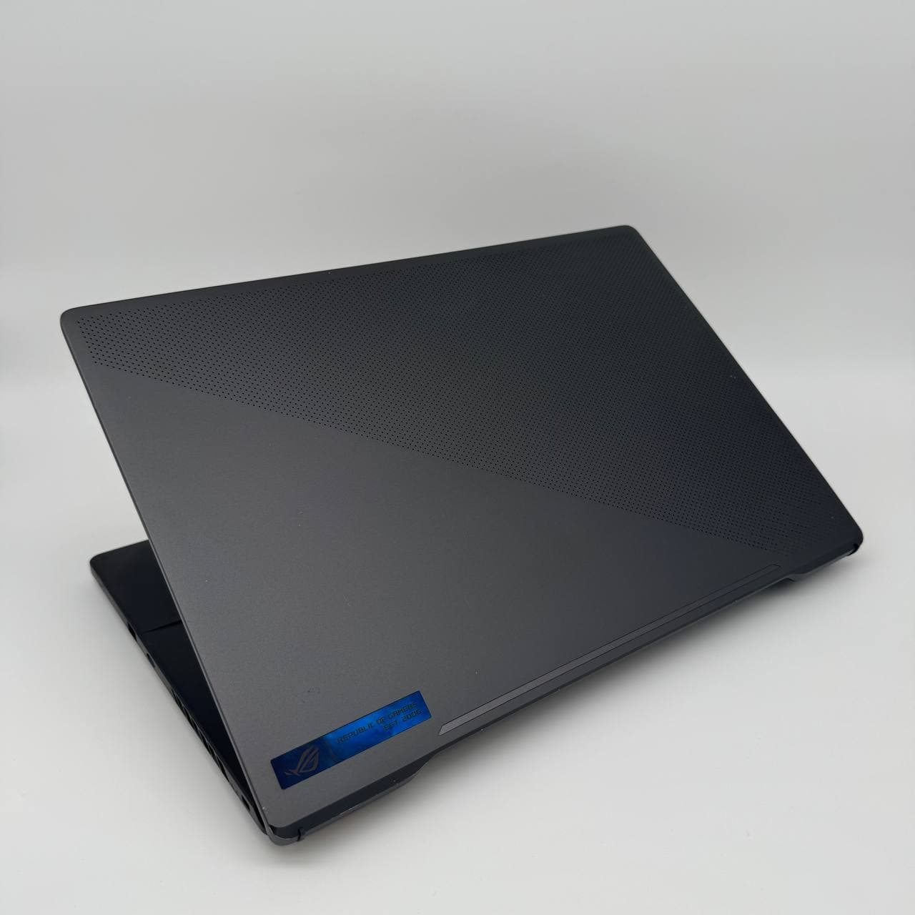 Asus ROG Zephyrus G15 GA503RM 15.6" 165Hz Ryzen 9 6900HS 16/512 RTX 3060 6GB - фото 4
