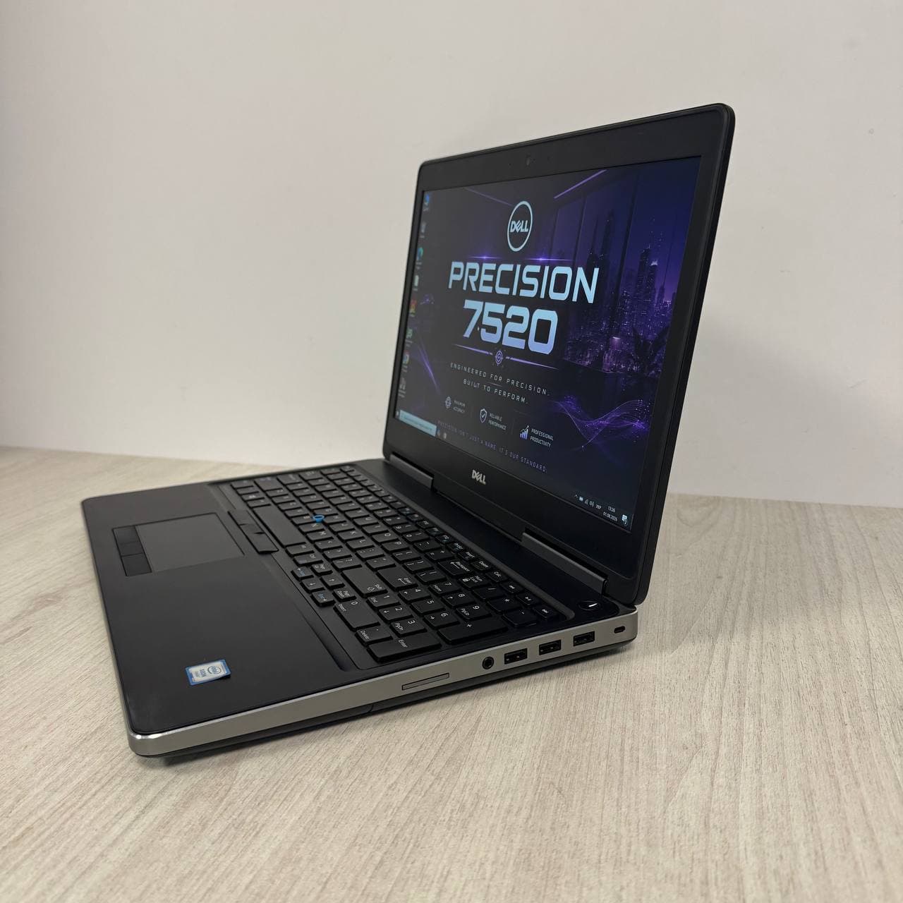 Dell Precision 7520 4K 15.6" Xeon E3-1575M v5 8/256 - фото 6