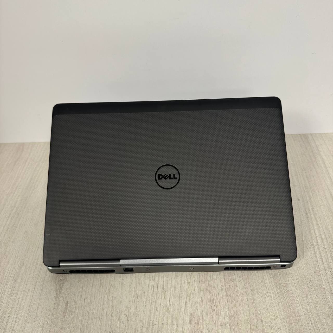 Dell Precision 7520 4K 15.6" Xeon E3-1575M v5 8/256 - фото 5