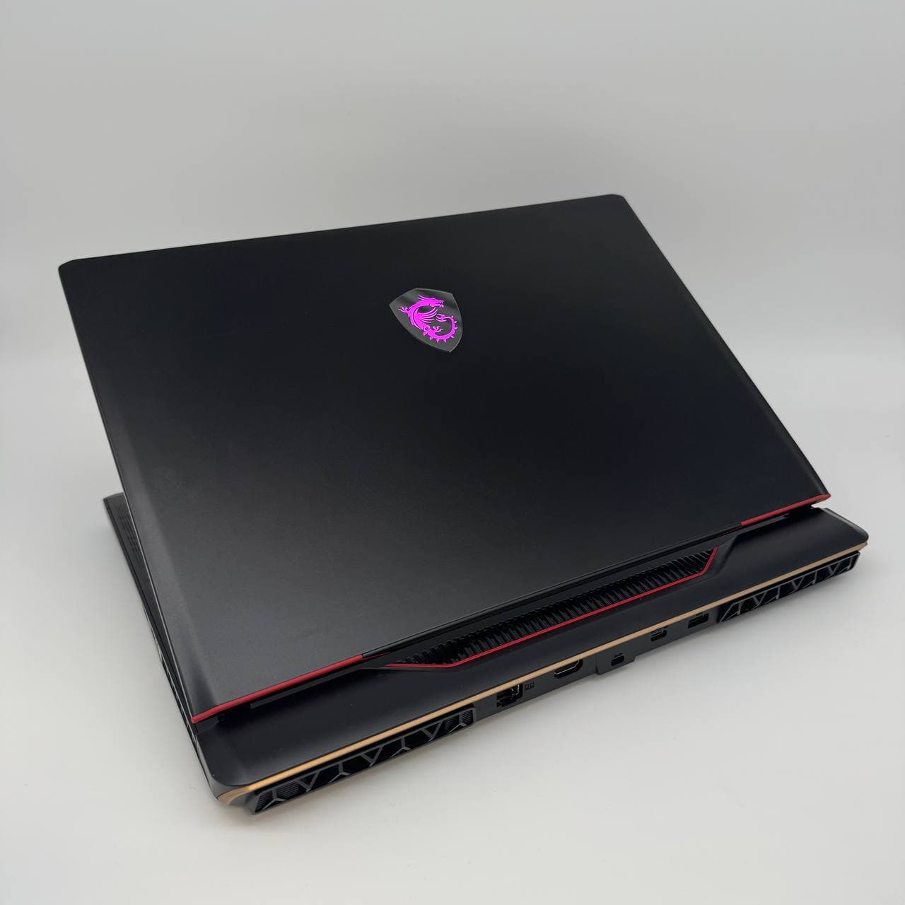 MSI Raider GE68 HX 14VGG 16.0" 144Hz Core i9-14900HX 16/512 RTX 4070 8GB - фото 5