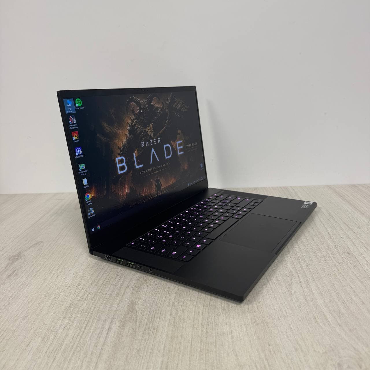 Razer Blade 15 RZ09-0367 15.6" 300Hz Core i7-10875H 16/512 RTX 3080 8GB - фото 2