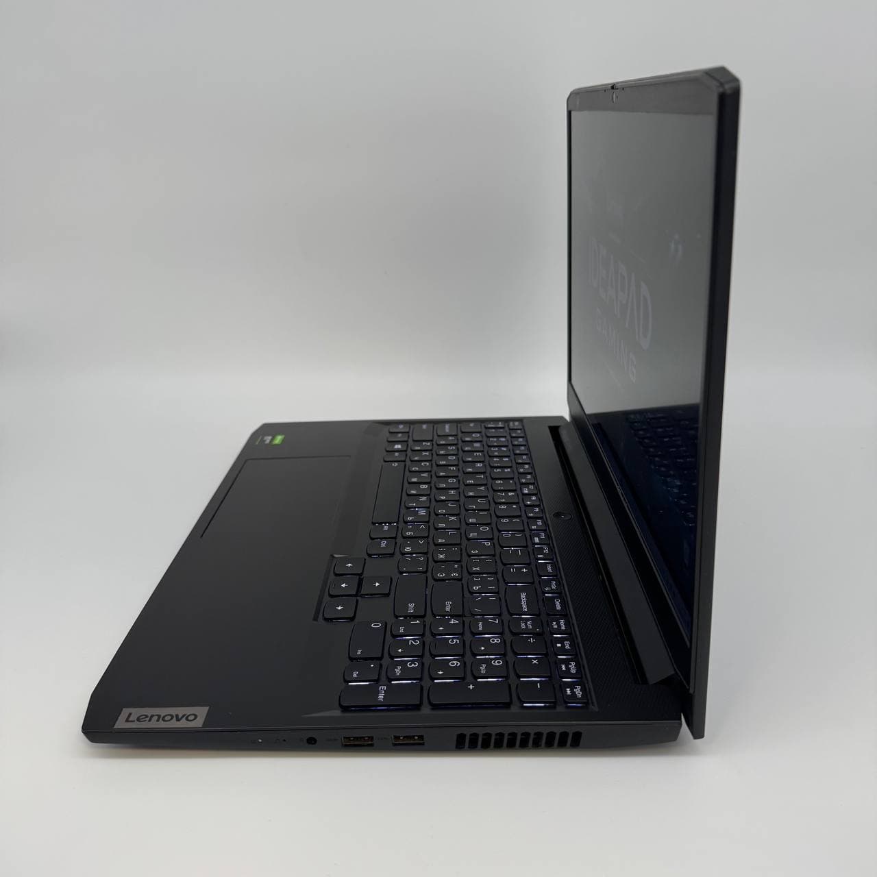 Lenovo IdeaPad Gaming 3 15IHU6 15.6" Core i5-11320H 8/256 GTX 1650 4GB - фото 3