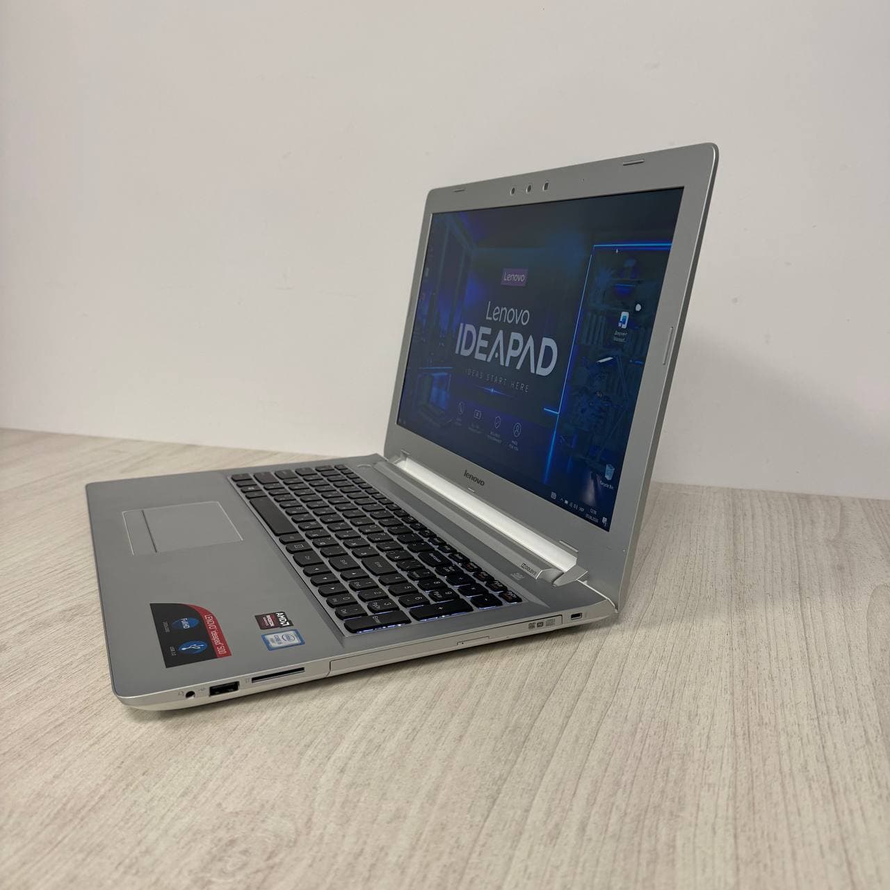Lenovo IdeaPad 500-15ISK White 15.6" Core i5-6200U 8/256 - фото 6