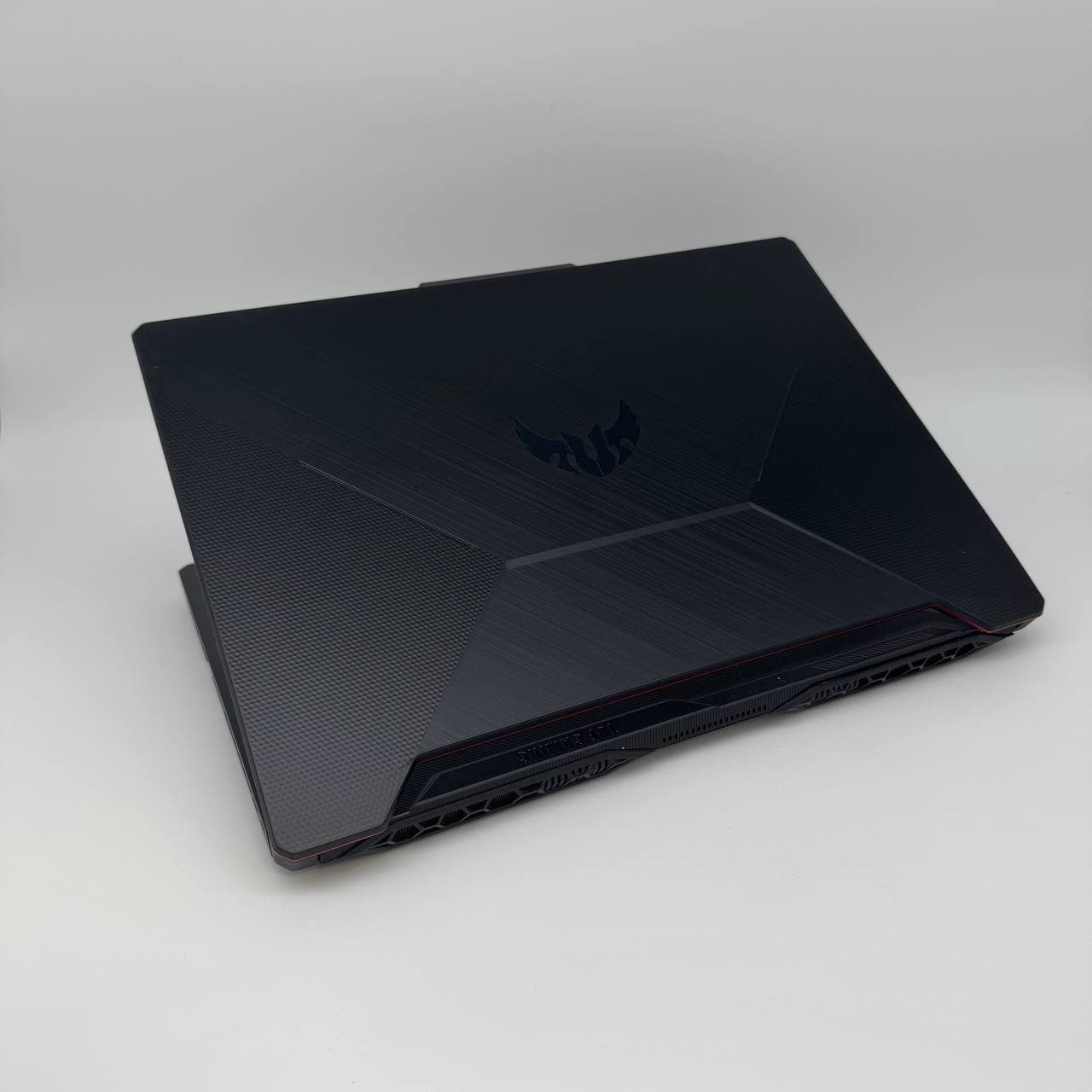 Asus TUF F15 FX506LU 15.6" Core i5-10300H 16/512 GTX 1660 Ti 6GB - фото 5