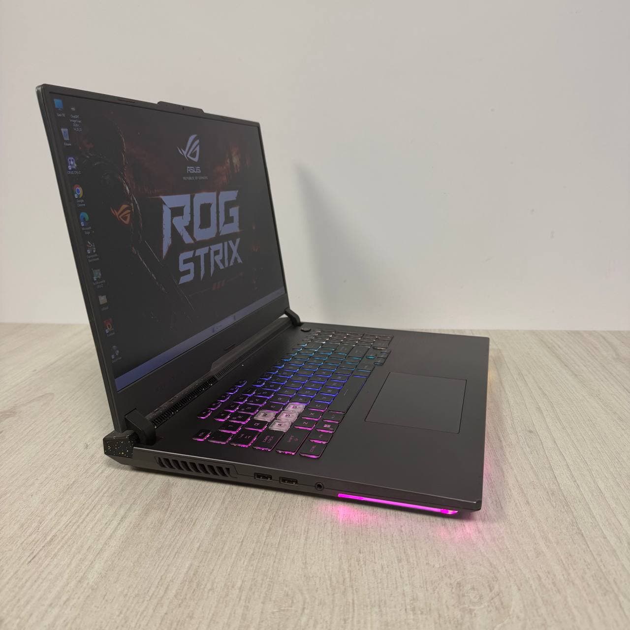 Asus ROG Strix G17 G713PV 17.3" 144Hz Ryzen 9 7845HX 16/512 RTX 4060 8GB - фото 3