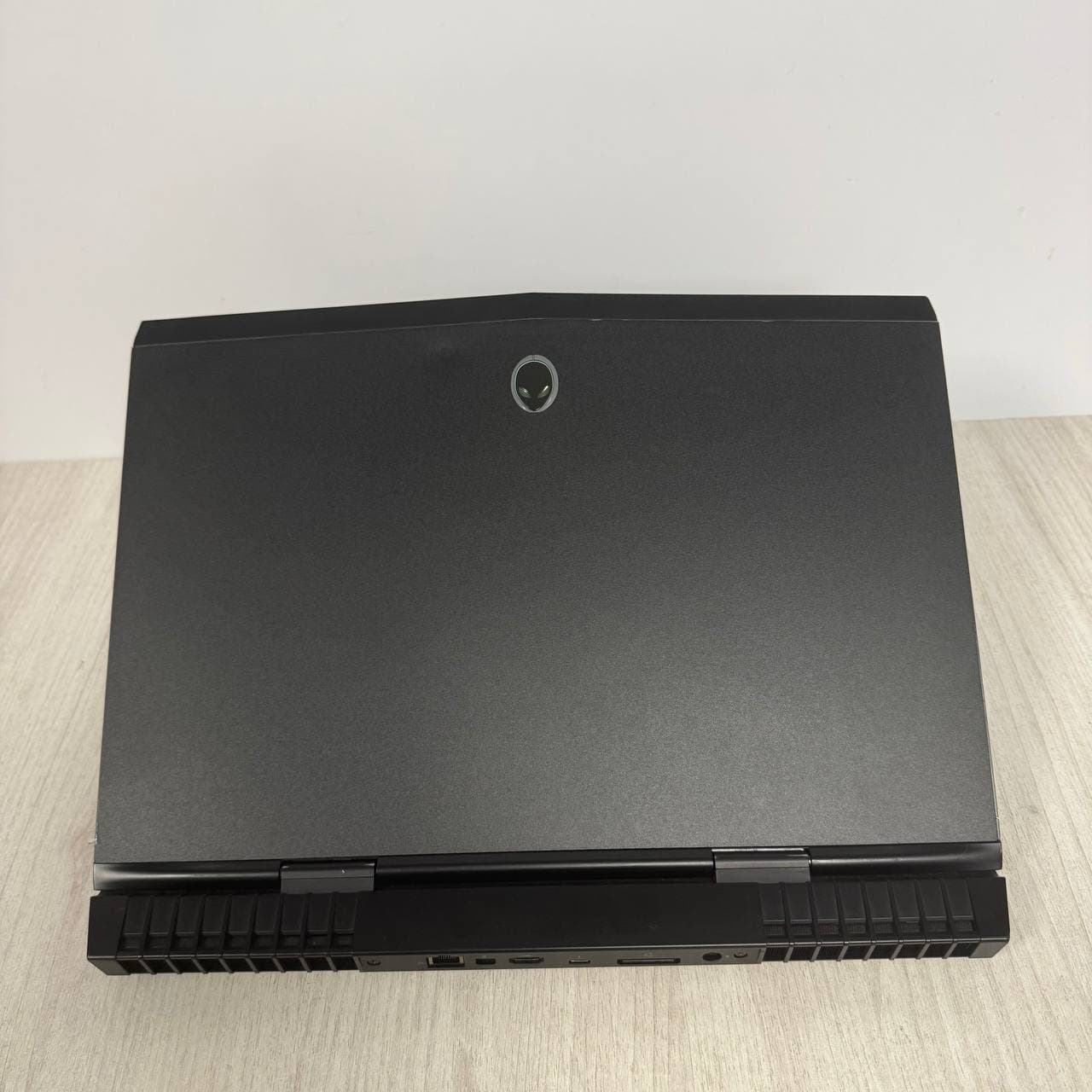 Dell Alienware 17 R4 17.3" Core i7-7700HQ 8/256 GTX 1050 Ti 2GB - фото 6