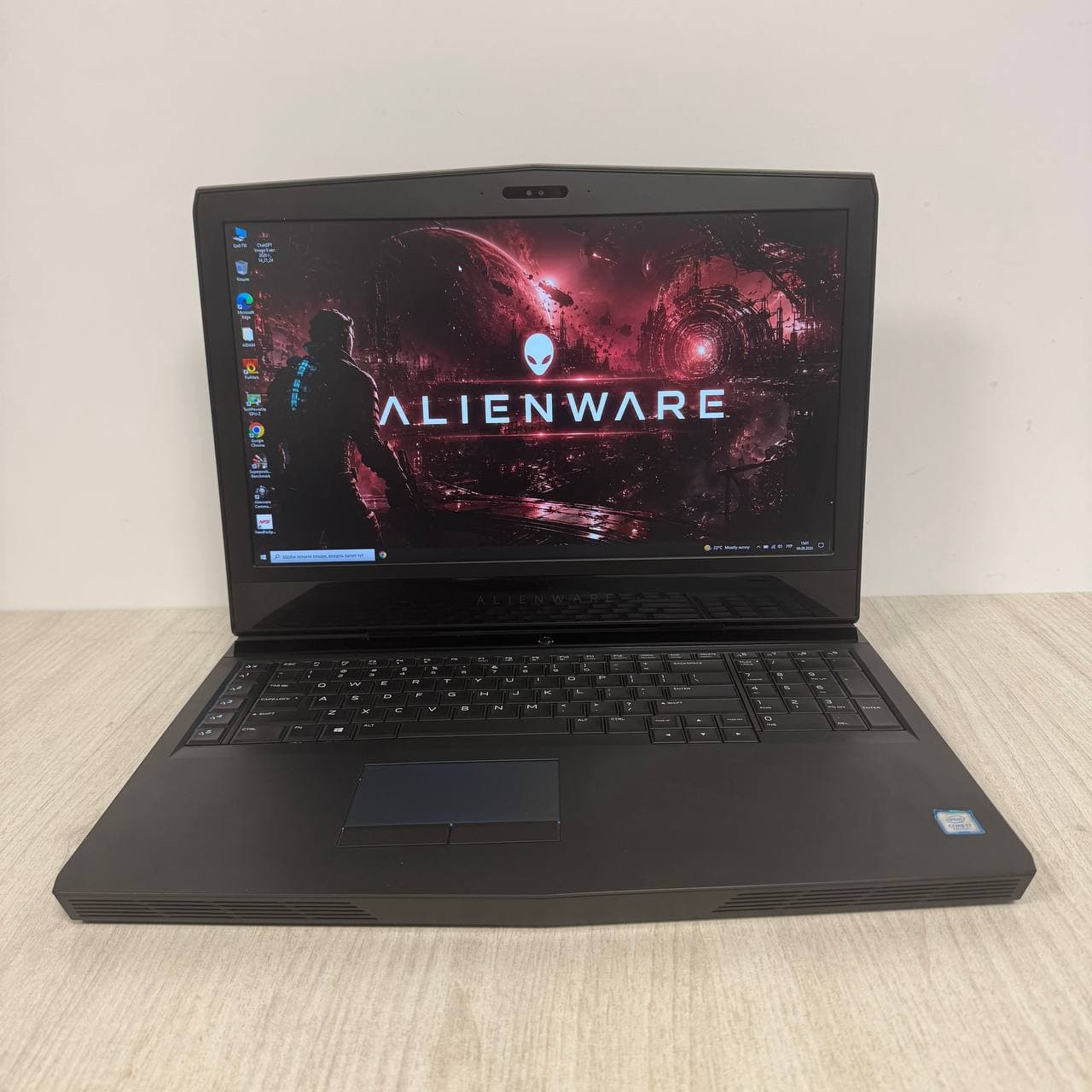 Dell Alienware 17 R4 17.3" Core i7-7700HQ 8/256 GTX 1050 Ti 2GB - фото 1