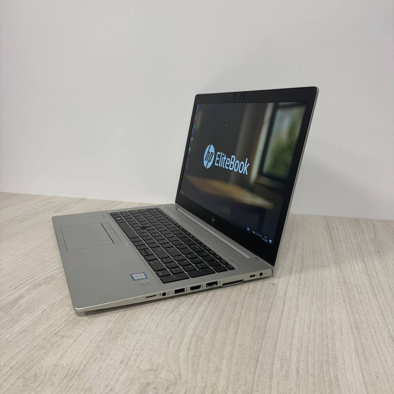 HP EliteBook 850 G5 15.6" 60Hz Core i7-8550U 8/256 - фото 4