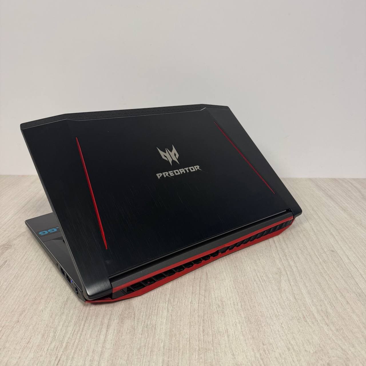 Acer Predator Helios 300 G3-571 SSD 128GB 15.6" Core i7-7700HQ 16/128 GTX 1060 6GB - фото 4