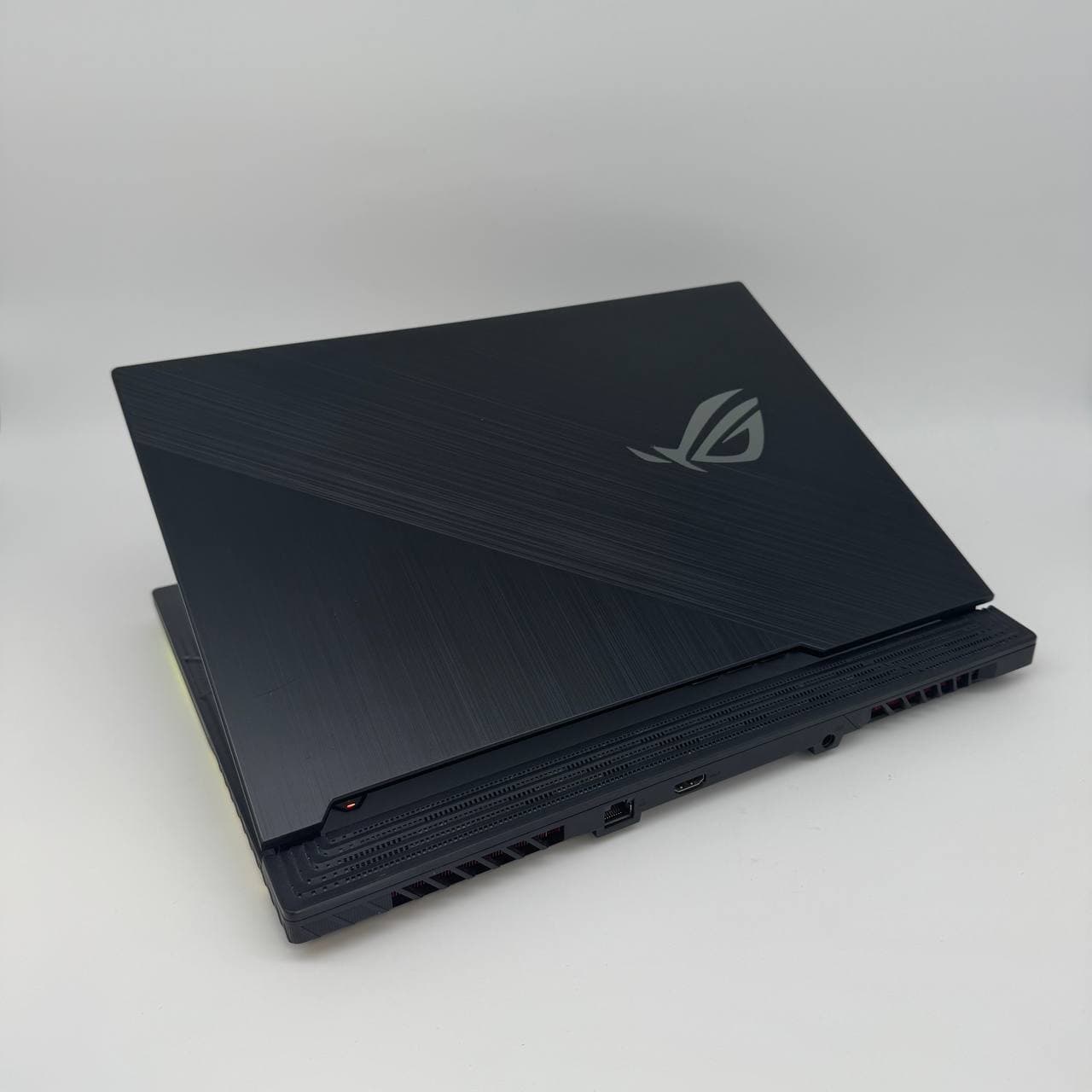 Asus ROG Strix G G531GT 15.6" Core i5-9300H 16/256 GTX 1650 4GB - фото 5