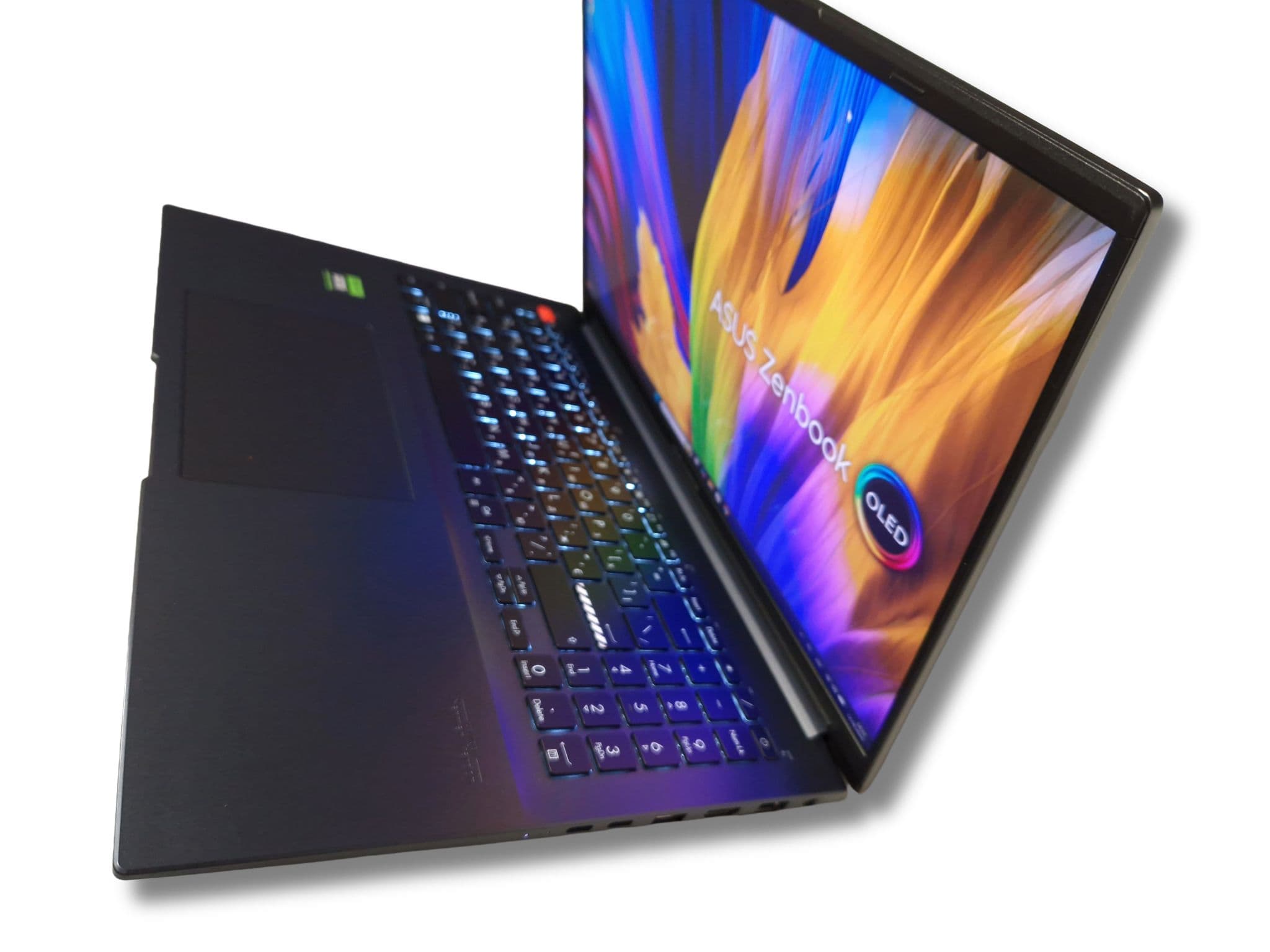 Професійний / Ігровий ноутбук б/у ASUS Vivobook Pro 16 K6602VU 16.0" 2560x1600, IPS, 16:10, 100% sRGB / DCI-P3 Core i7-13700H 16/1Тб RTX 4050 6Гб - фото 2