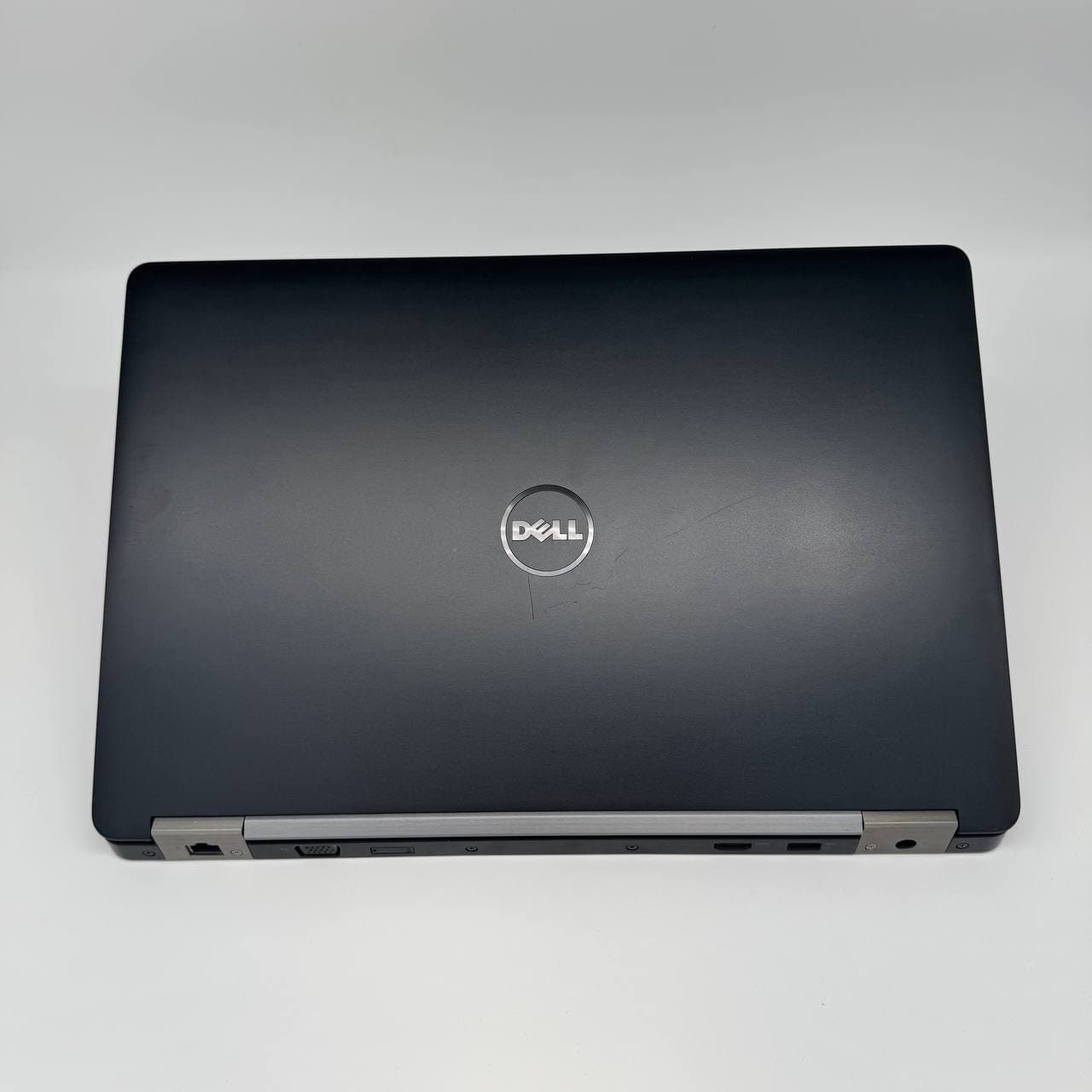 Dell Latitude 5570 15.6" Core i5-6300U 8/256 - фото 6