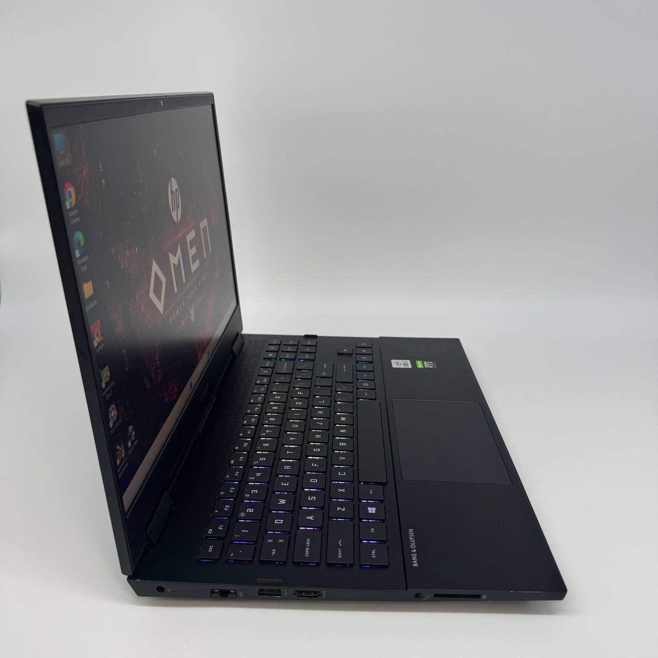 HP Omen 15-ek1013dx 15.6" 300Hz Core i7-10750H 16/512 RTX 3070 8GB - фото 3