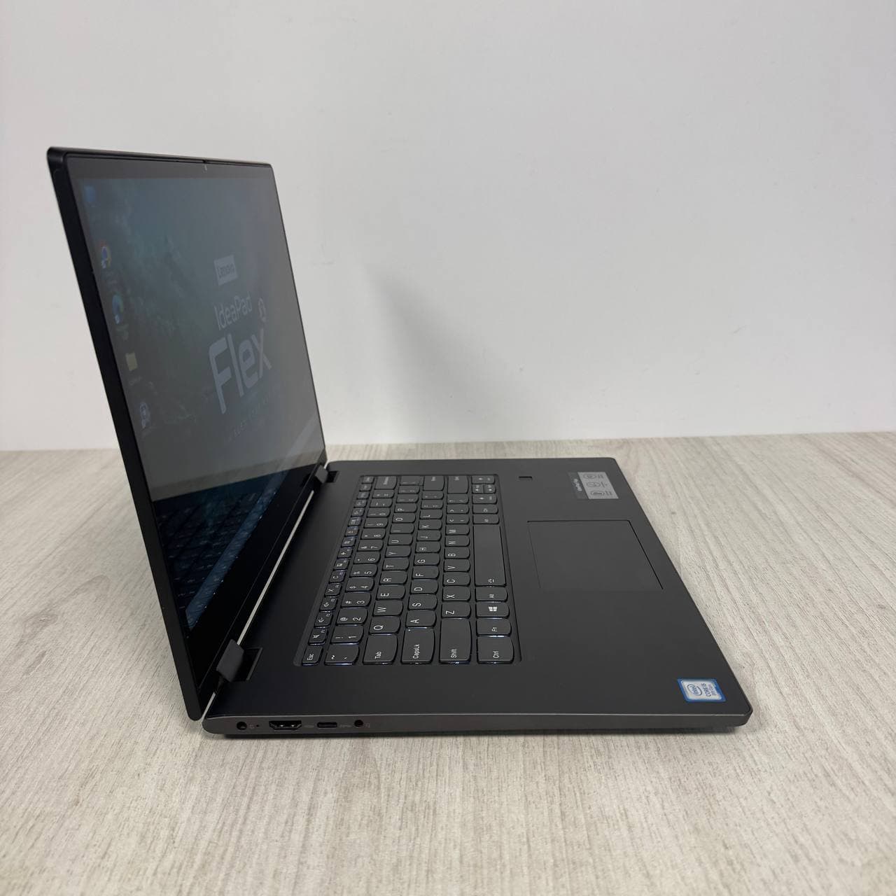Lenovo IdeaPad Flex 15IWL x360 Touch 15.6" Core i5-8265U 8/250 - фото 2