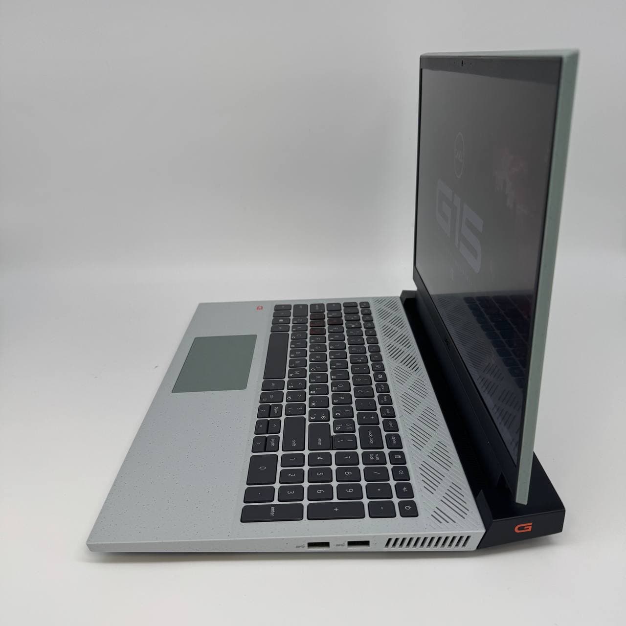 Dell G15 5510 15.6" 120Hz Core i7-10870H 16/512 RTX 3060 6GB - фото 4