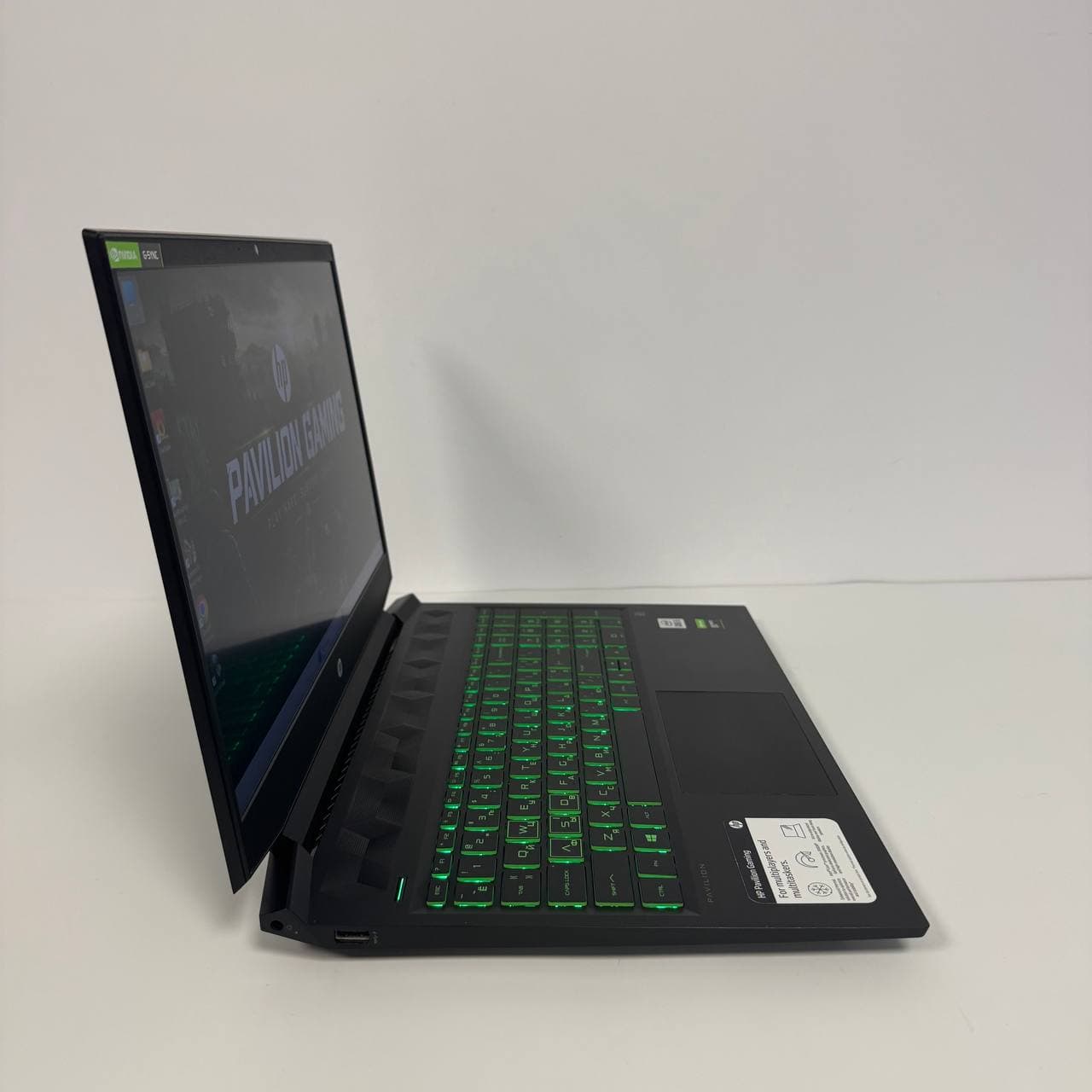 HP Pavilion Gaming 16-a0032dx 16.0" 144Hz Core i5-10300H 16/512 GTX 1660 Ti 6GB - фото 2