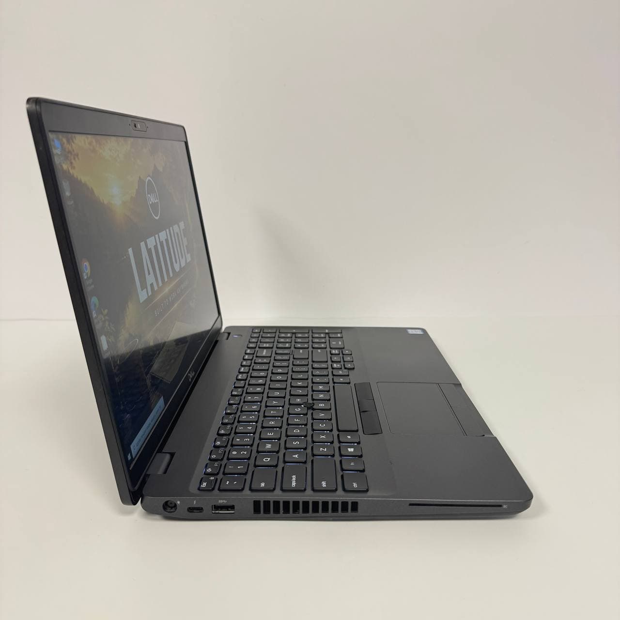 Dell Latitude 5501 UHD 15.6" Core i5-9400H 8/256 - фото 5