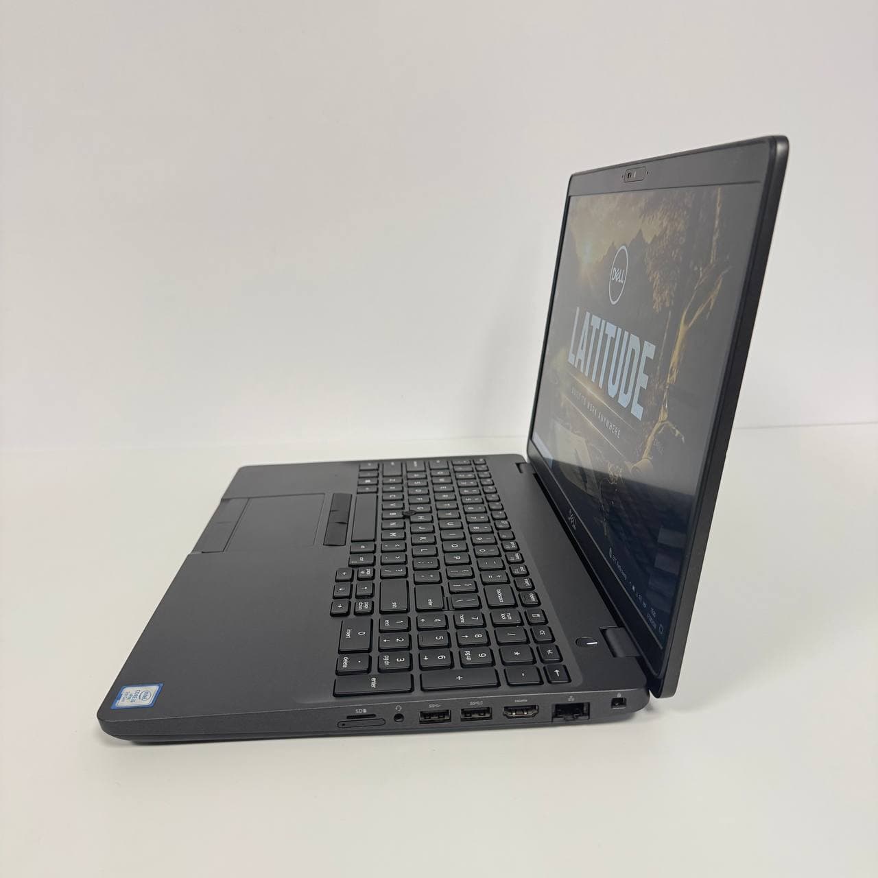 Dell Latitude 5501 UHD 15.6" Core i5-9400H 8/256 - фото 3