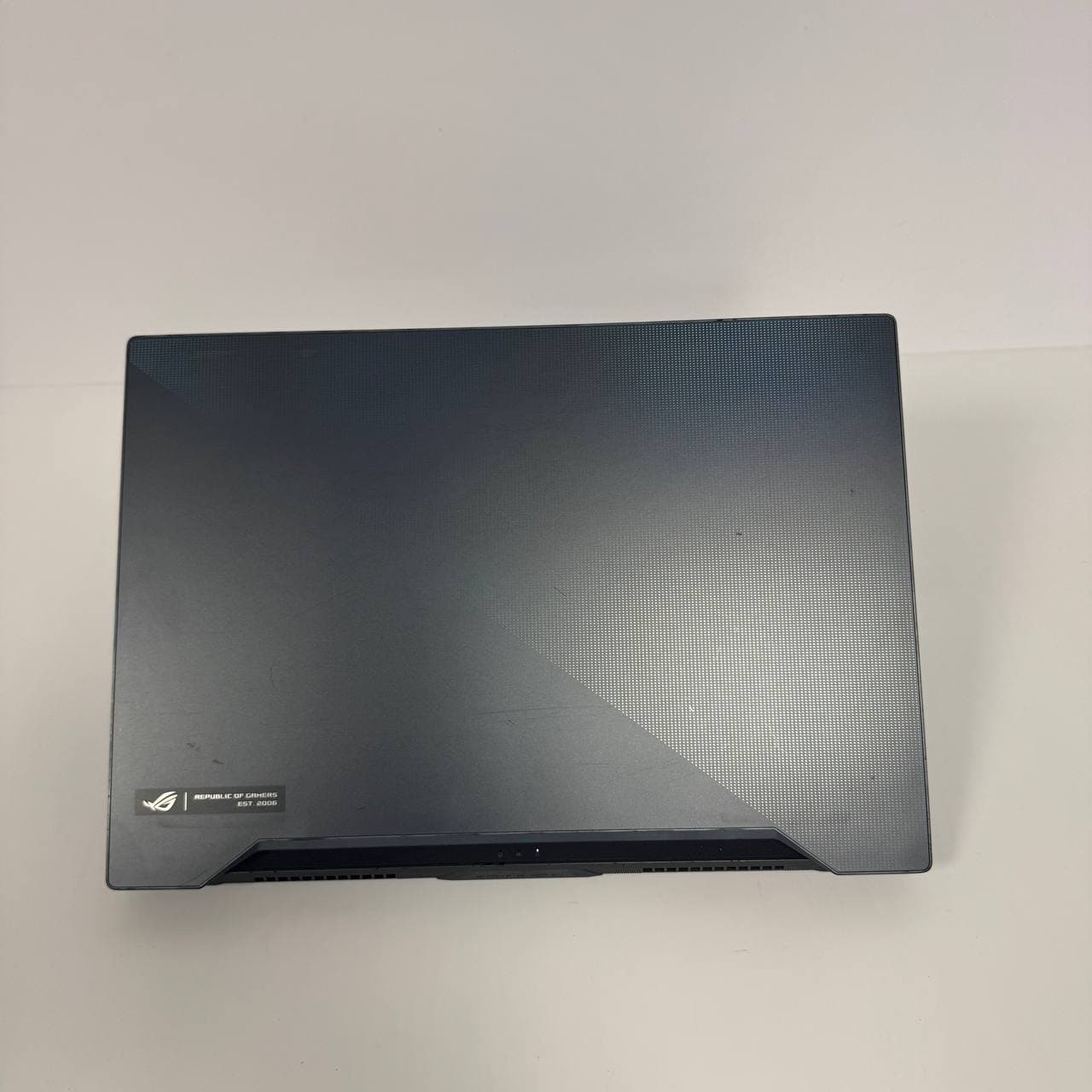 Asus ROG Zephyrus M15 GU502LW 15.6" 240Hz Core i7-10750H 16/512 RTX 2070 8GB - фото 6