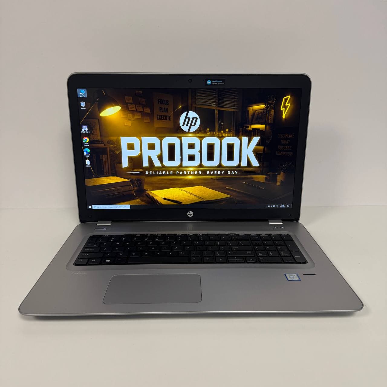HP ProBook 470 G4 17.3" Core i5-7200U 8/256 - фото 1