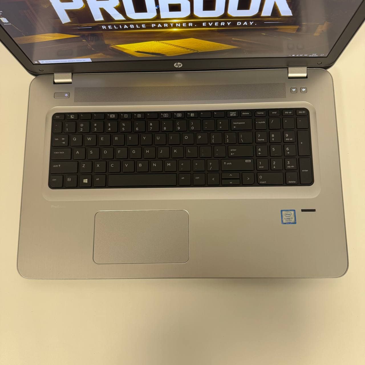 HP ProBook 470 G4 17.3" Core i5-7200U 8/256 - фото 2