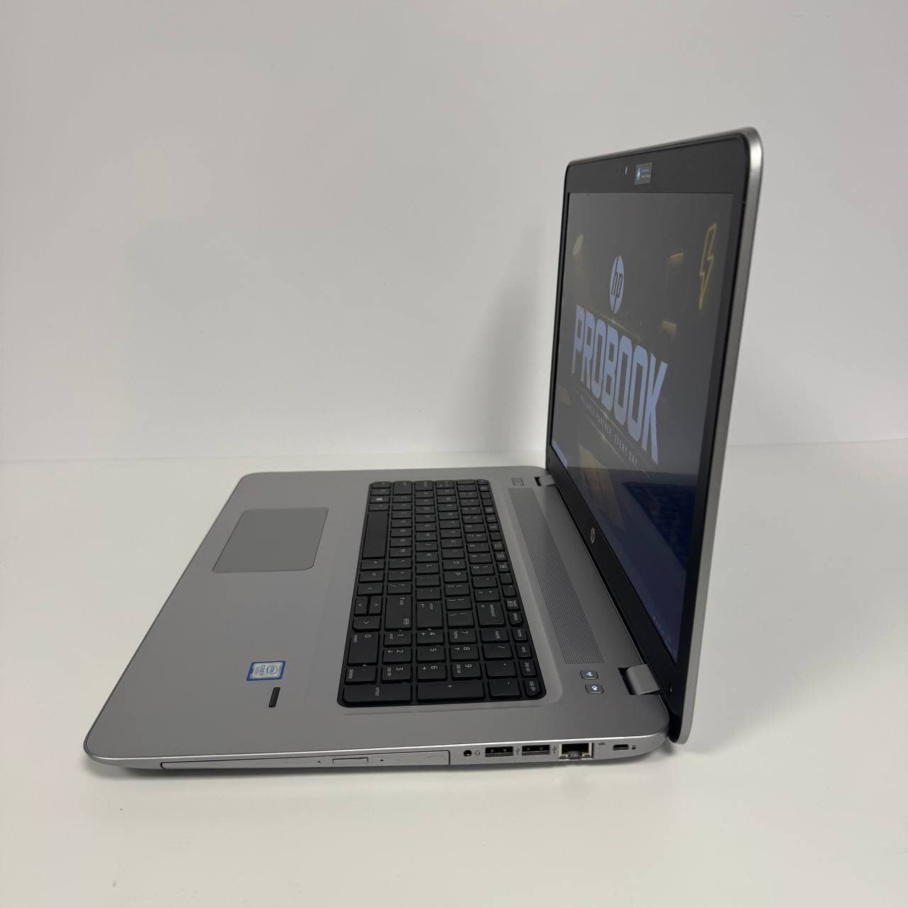 HP ProBook 470 G4 17.3" Core i5-7200U 8/256 - фото 3