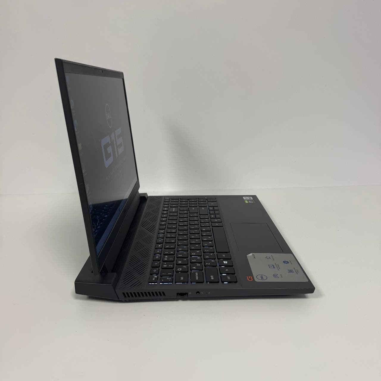 Dell G15 5510 15.6" 120Hz Core i5-10200H 8/512 RTX 3050 4GB - фото 5