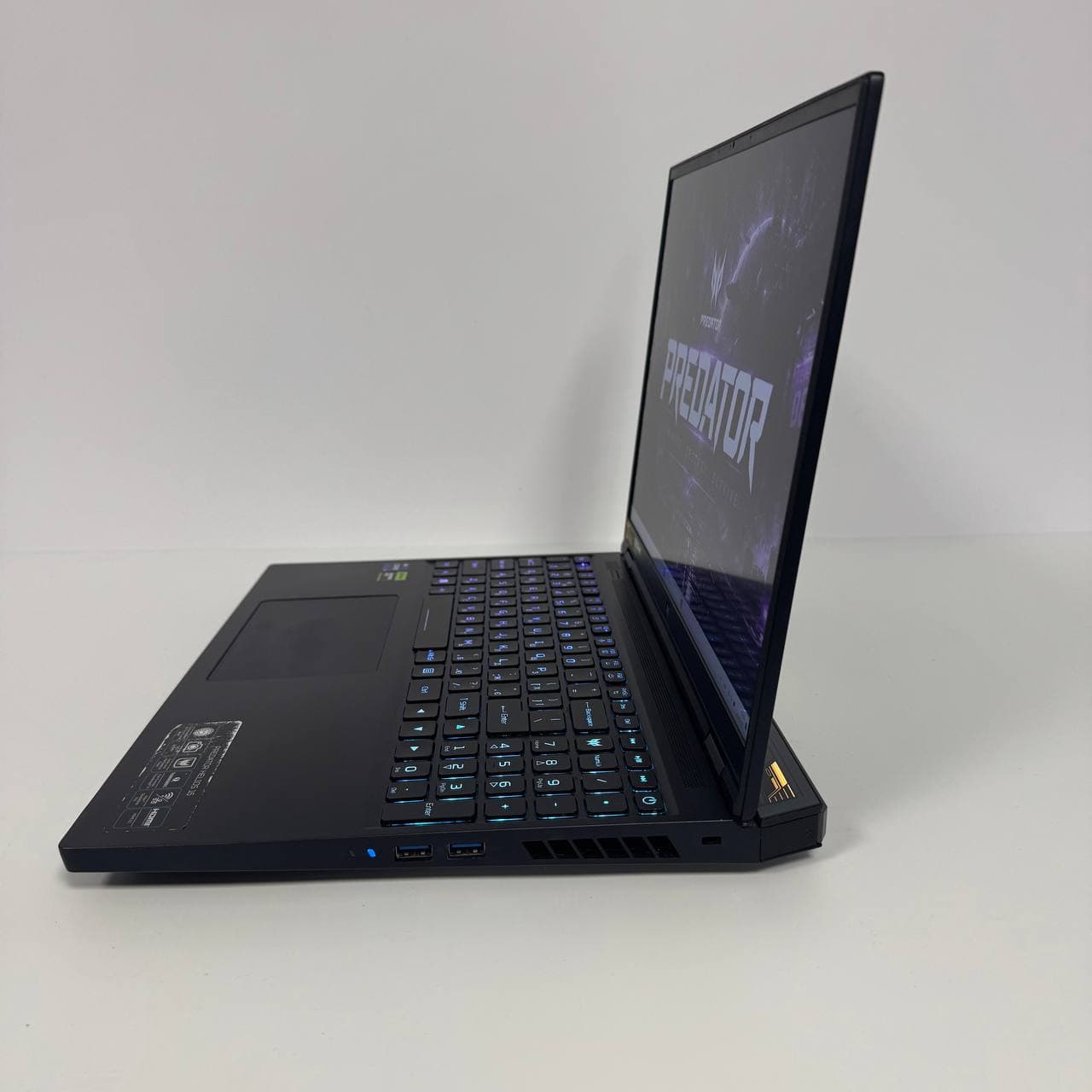 Acer Predator Helios 16 PH16-71 16.0" Core i9-13900HX 16/1 RTX 4080 12GB - фото 4