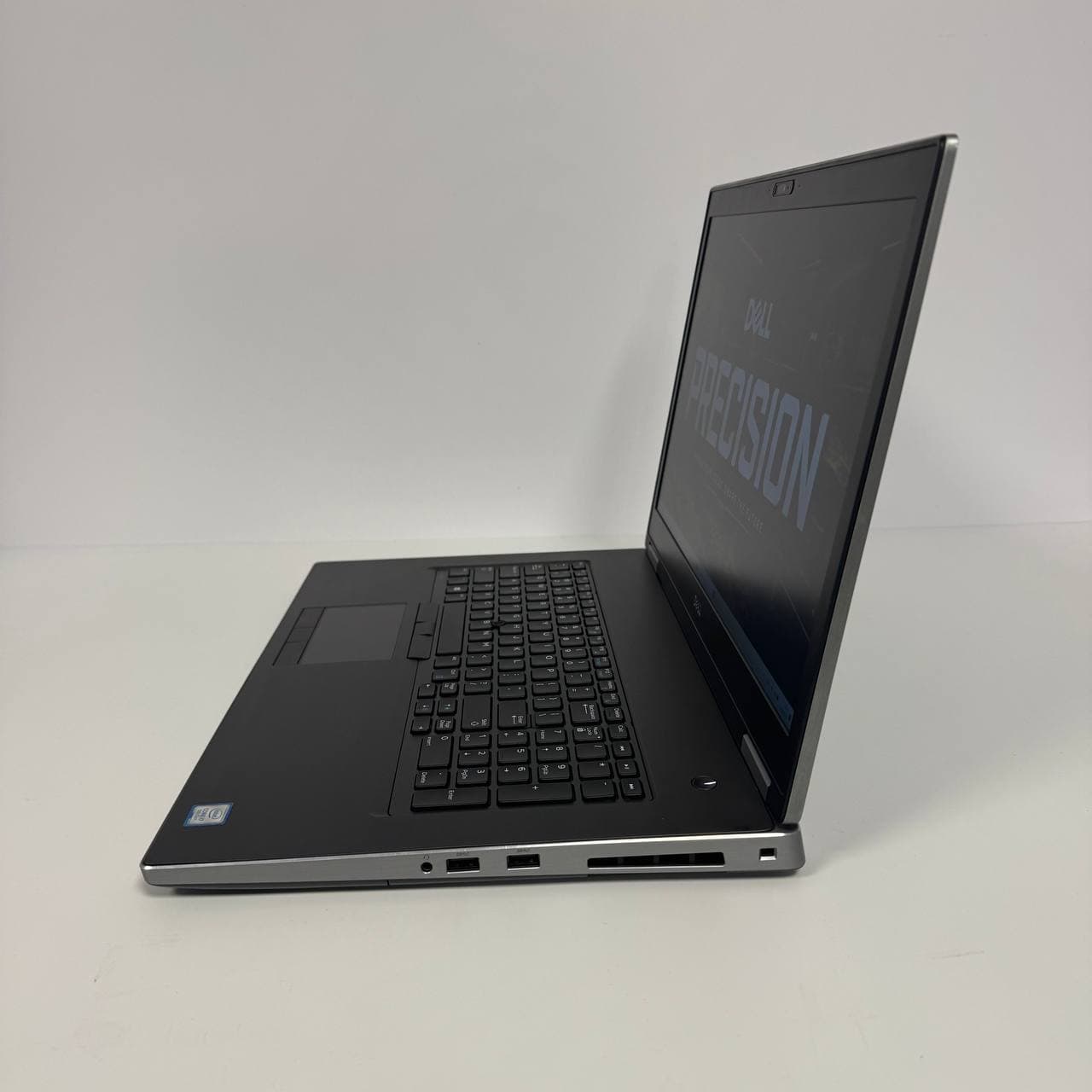 Dell Precision 7740 17.3" Core i7-9750H 16/256 RTX 3000 6GB - фото 5